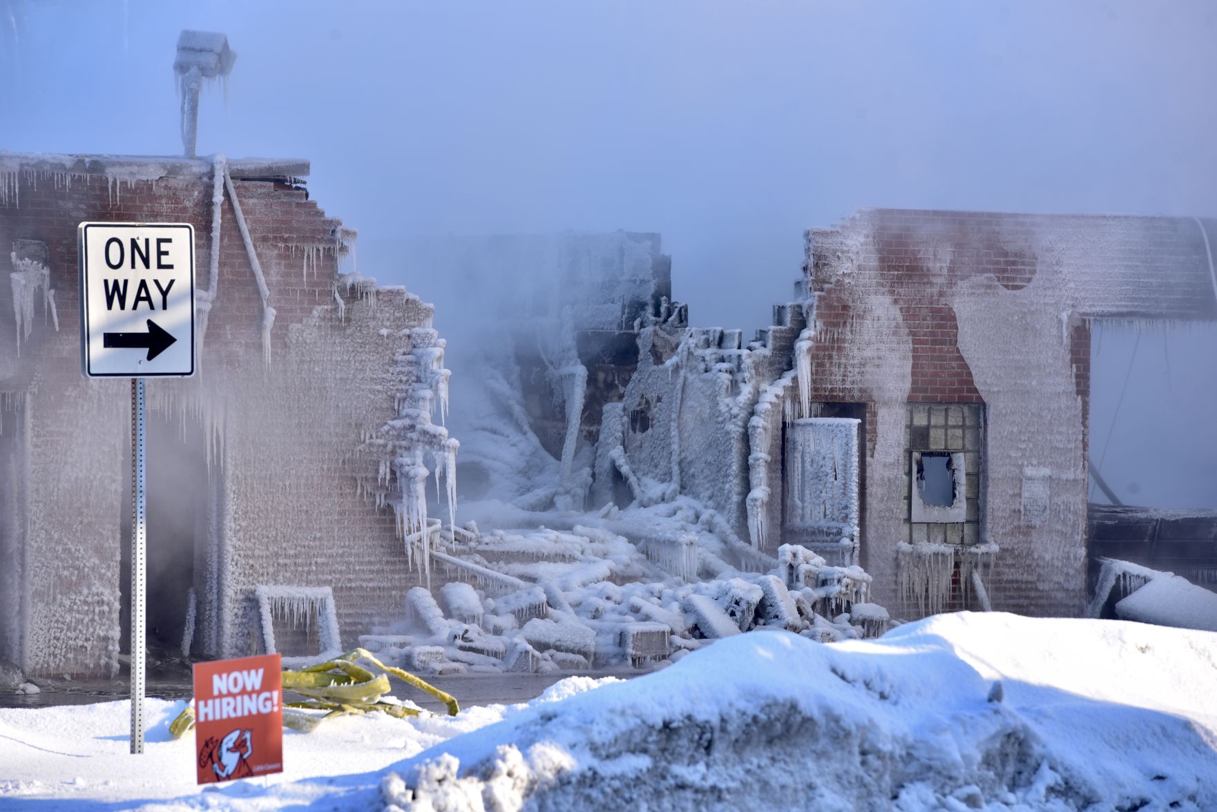 Fire Fighters battle Extra Alarm fire in Frigid Weather